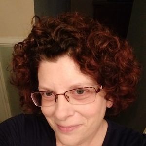 Meet your Posher, Stacie